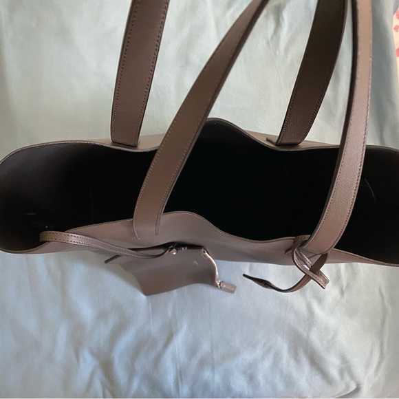 Saint Laurent Men’s Shopping Tote - Picture 5 of 13